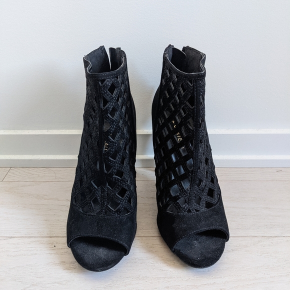 Black cutout peep-toe heels - Picture 2 of 4